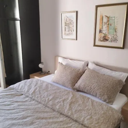 Lägenhet Apartman 7 Seyda